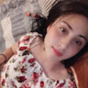 Meet your Posher, Sucely amarilis